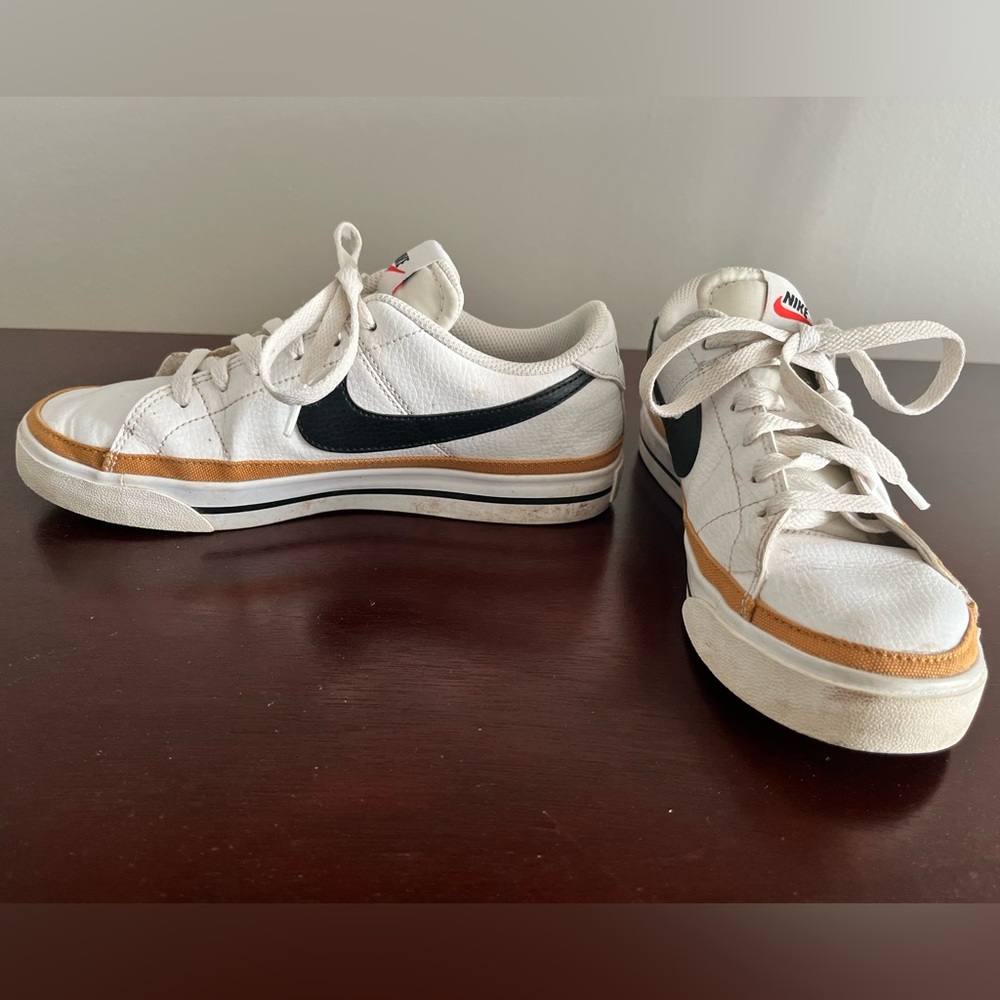 Nike Court Legacy sneakers